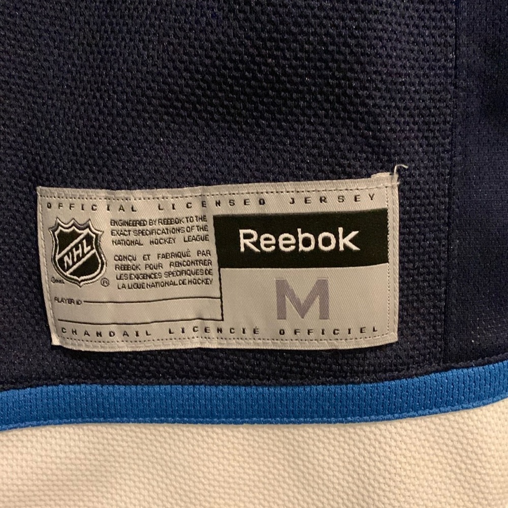 COPY - Winnipeg Jets NHL Hockey Jersey. Men’s Size M. NWOT - Picture 3 of 8